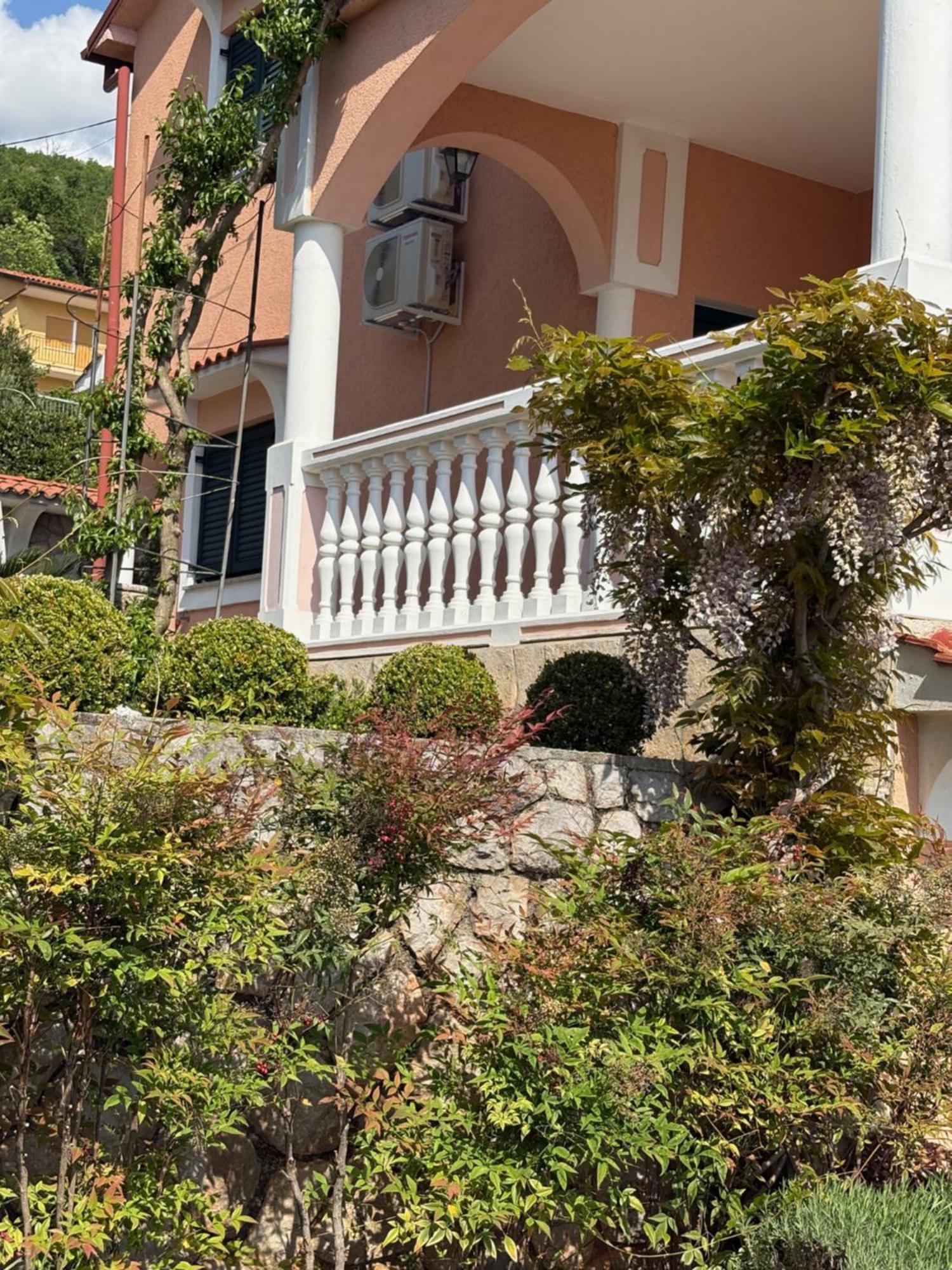 Bed And Breakfast Villa Iris Mošćenička Draga Dış mekan fotoğraf