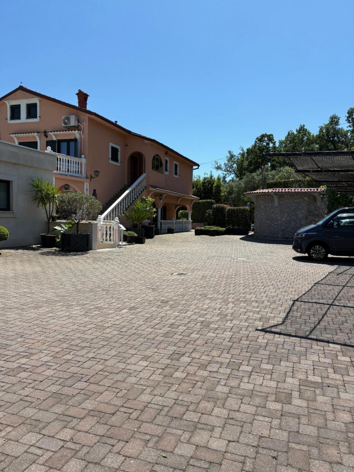Bed And Breakfast Villa Iris Mošćenička Draga Dış mekan fotoğraf