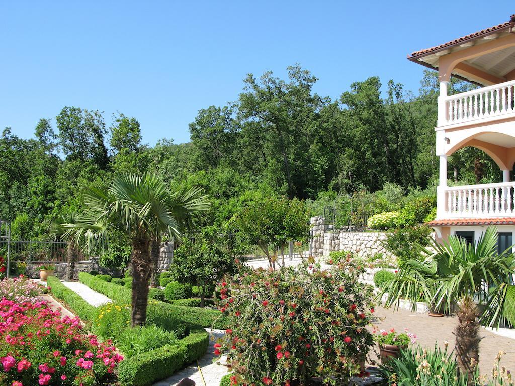Bed And Breakfast Villa Iris Mošćenička Draga Dış mekan fotoğraf