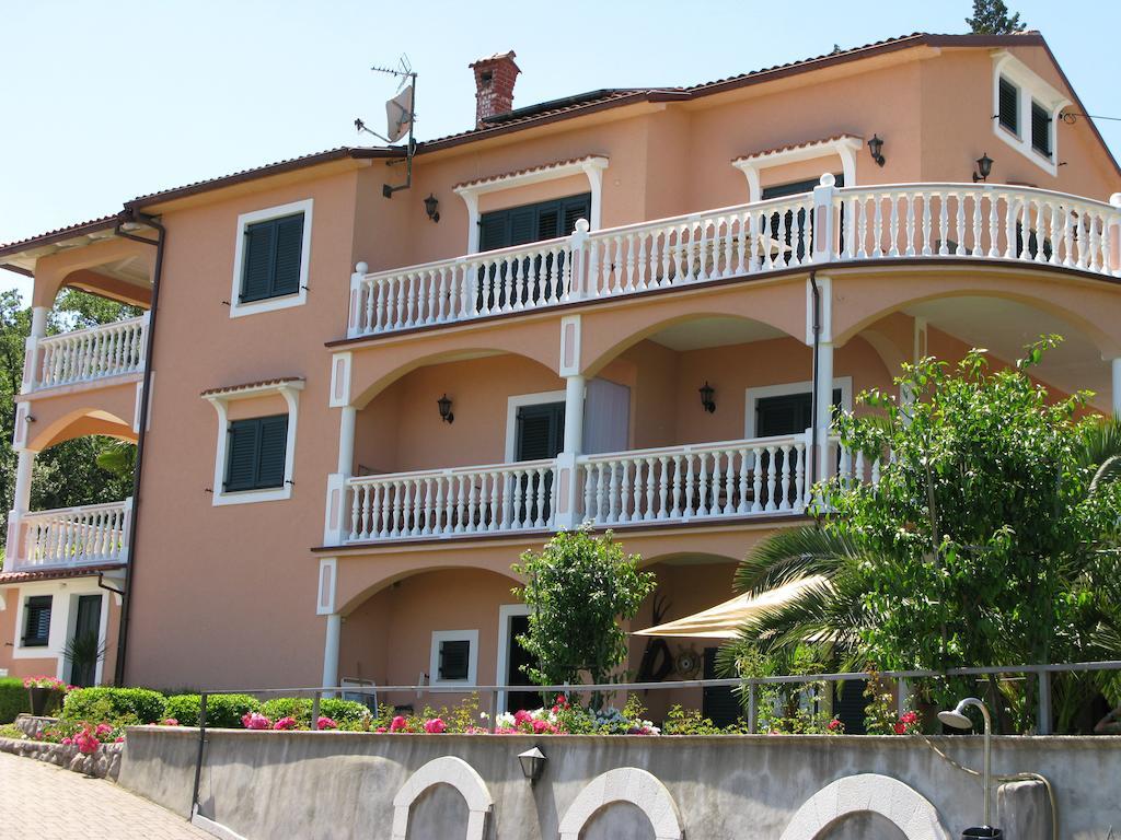 Bed And Breakfast Villa Iris Mošćenička Draga Dış mekan fotoğraf
