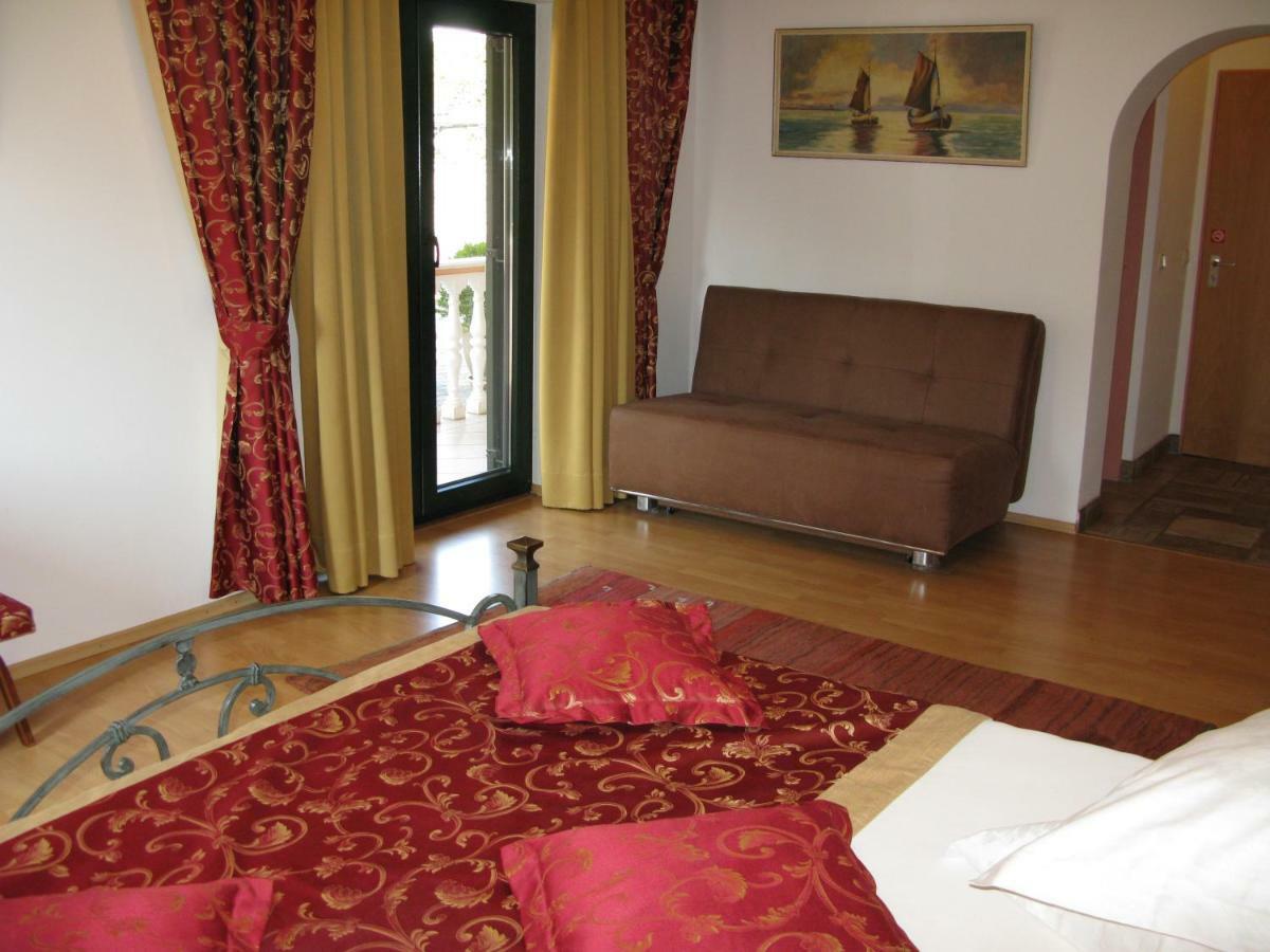 Bed And Breakfast Villa Iris Mošćenička Draga Dış mekan fotoğraf